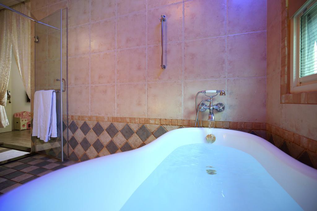 Apartamento White Rabbit Hualien Exterior foto